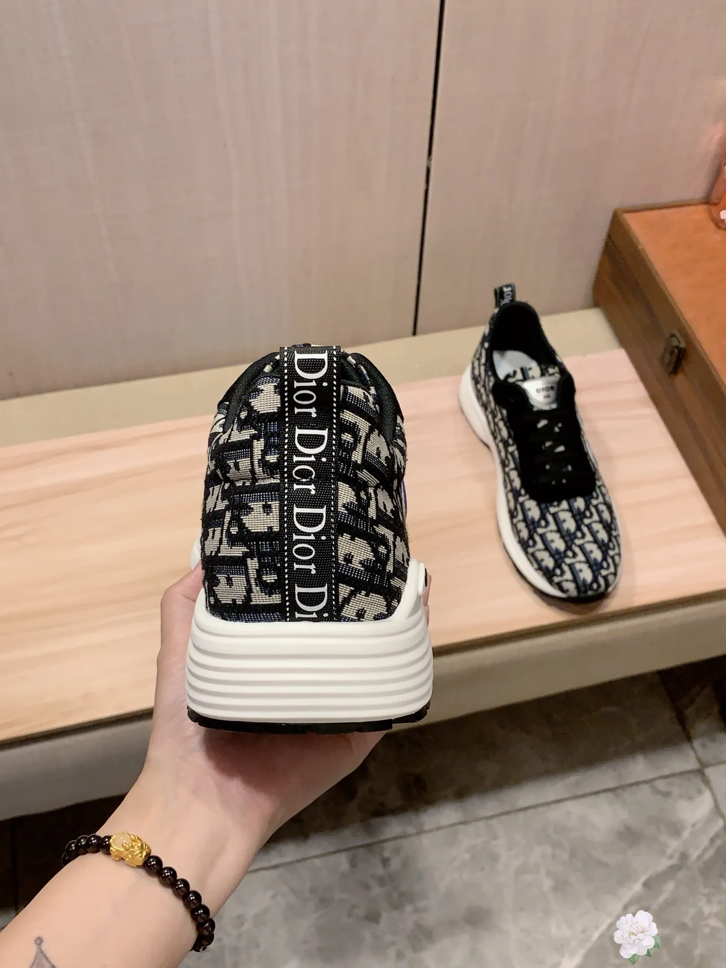 Men's Men's Shoes💰442💰💰🎩🎩[Lightning][Lightning] "Dior DIOR*" The latest and most popular casual shoes, top brand [seduce] luxury ~ purchasing agency, top ~ quality. [Strong] The upper is made of imported breathable cowhide with material ➕ breathable sheepskin feet (•) and fine workmanship. The original stylish and stylish soft rubber wear-resistant and non-slip outsole is light and comfortable on the feet. The real thing looks better when photographed in person. 0121: code: 38-44, 5️⃣ colors selected